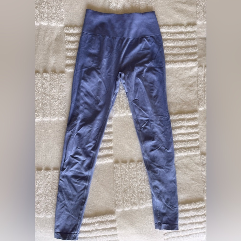 Yeoreo Purple Scrunch Leggings - Picture 3 of 6
